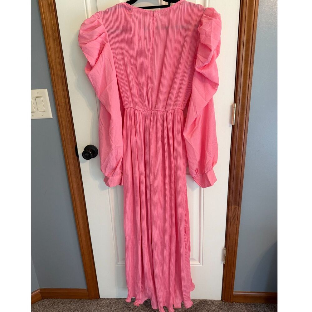 New!! WoWo Woman's Blush Dress size s - Picture 2 of 4